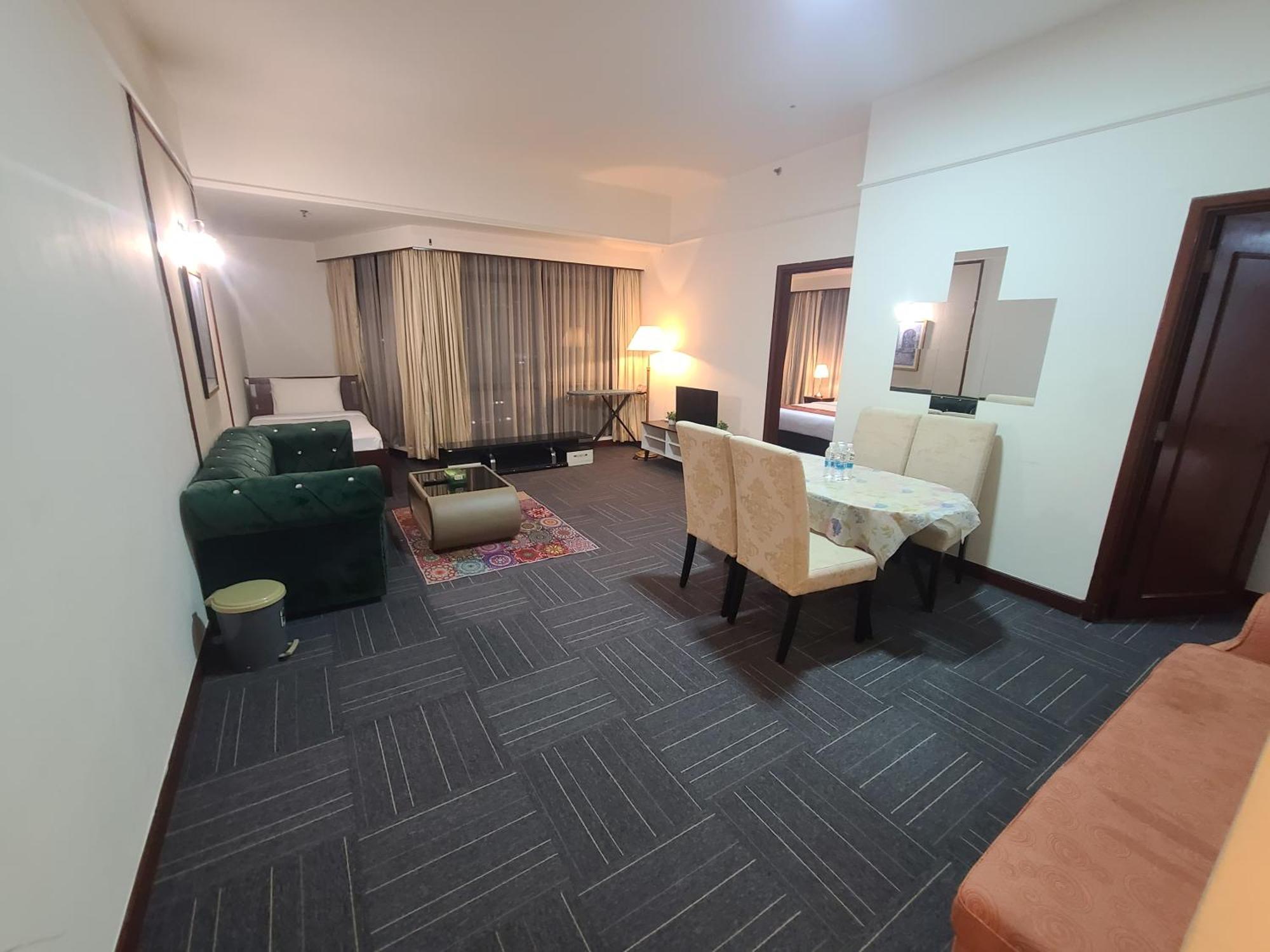 Kl Time Square Hotal Sarvice Suite Kuala Lumpur Dış mekan fotoğraf